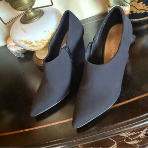 Donald J. Pliner Women's Shoes